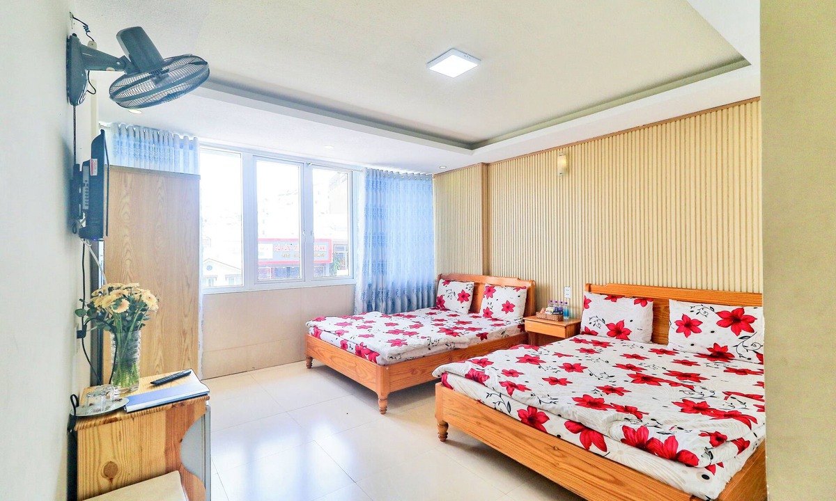 Phuong Hotel | Twin Room 302 Charming hotel in pleasant Đà Lạt with WiFi