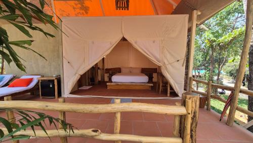 Ong Lang Hotel | Valentina village resort