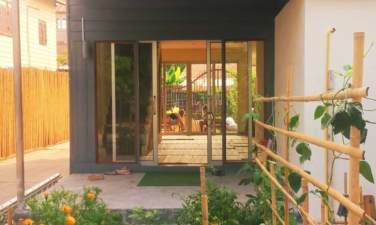Savannakhet House | Vanpila