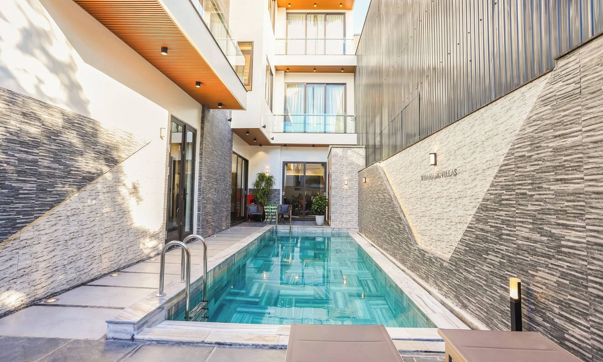 Ngu Hanh Son House | Vidanang Luxury Villa - 07 Bedrooms - Pool - Sauna - Karaoke - BBQ - Lift