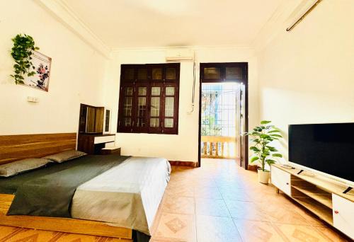 Yen Phu Bed & Breakfast | Viet Stay An Duong 1- west lake home