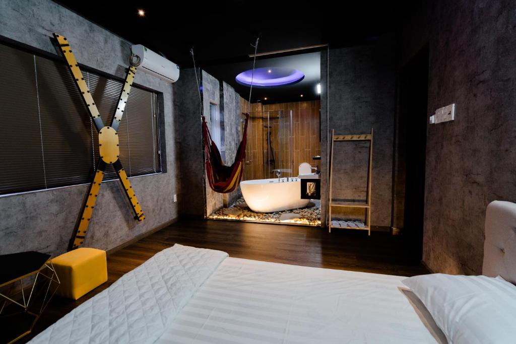Binh Thanh Hotel | Viking Hotel - Superior - Chu Van An