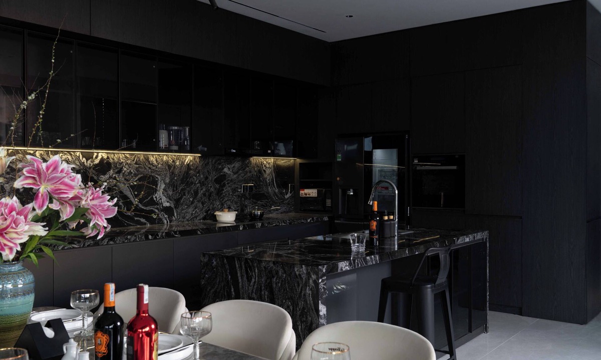 Cam Le Villa | Villa in Da Nang's Millionaire Compound | Pool, BBQ, Massage, Elevator