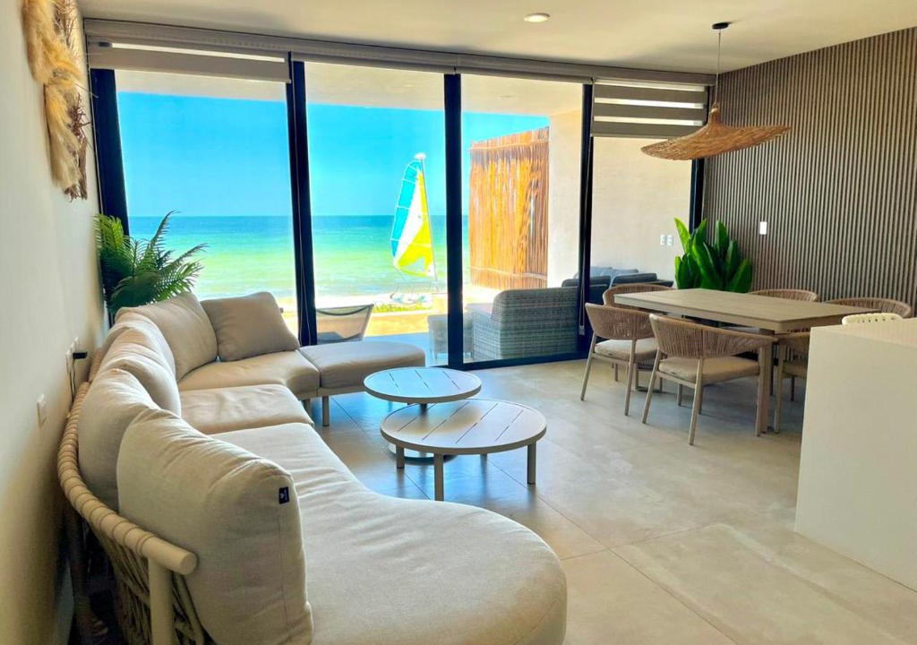 Telchac Puerto Villa | Villa oasis among the palms