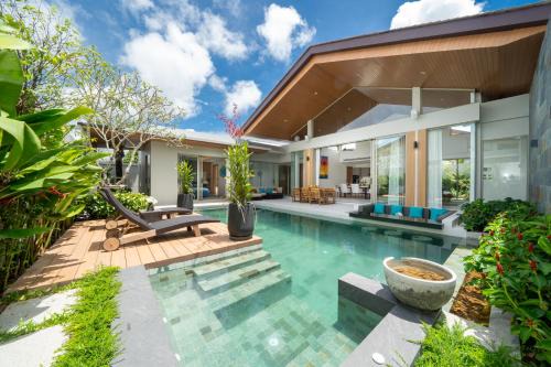 Thep Kasattri Villa | Villa private swimming pool and garden Phuket Free Airoport Pick up from 7 days
