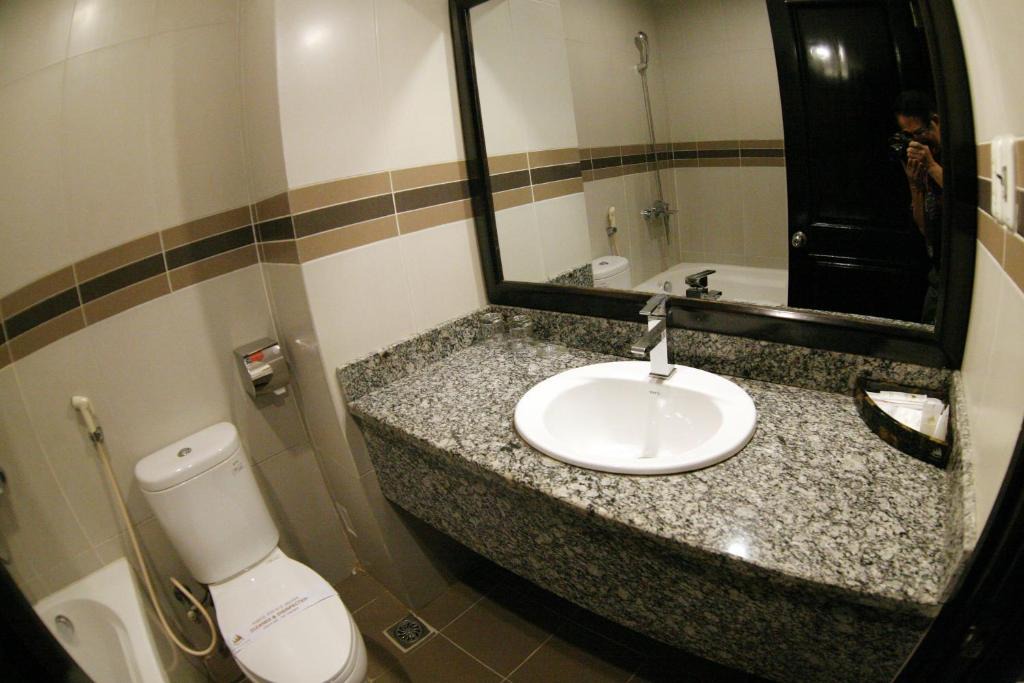 Thai Binh Hotel | White Palace Thai Binh Hotel