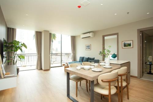 Quang An Hotel | XÔI Lumi Suites West Lake
