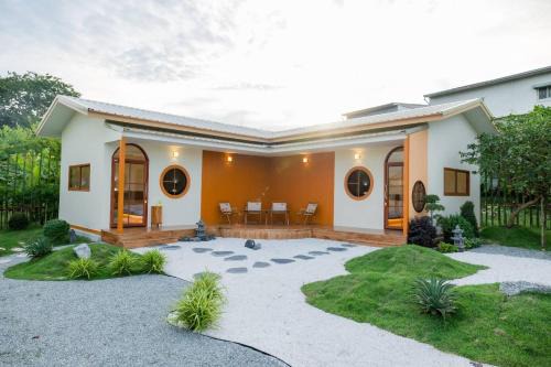Pattaya Villa | Yugen House - Yutaka