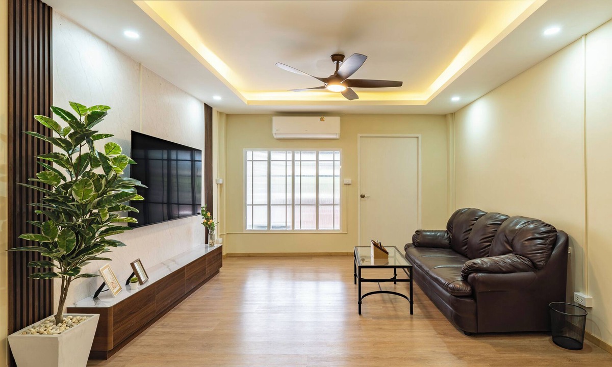 Phra Khanong House | Zen Haus, Newly Furbished Home in Bangkok, 7 min walk to BTS Onnut