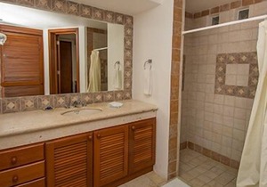 Beautiful & Romantic One Bedroom Condo At Residencias Reef With Great Amenities in Cozumel