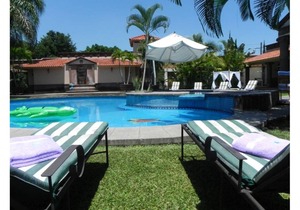 BUNGALOW FOR 10 PEOPLE - MEXICO in Temixco