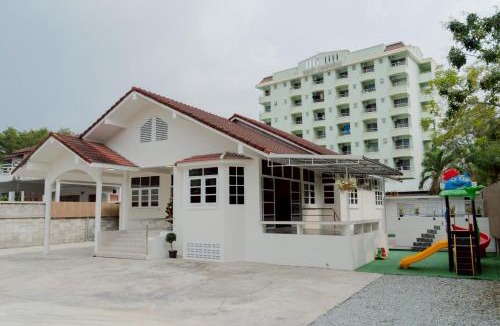 Saen Suk House | ชรินพูลวิลล่าบางแสน Aurora Villa Bangsaen natedee road