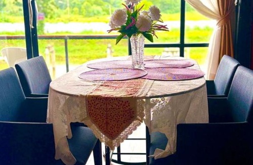 Chai Nat Hotel | ที่หลับ ที่นอน place to sleep