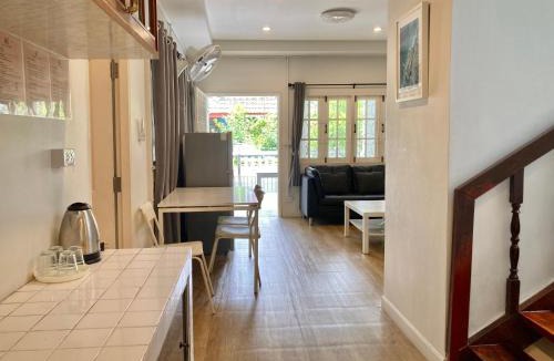Saen Suk House | บ้านพักบางแสน บ้านชนัญญา BaanChananya