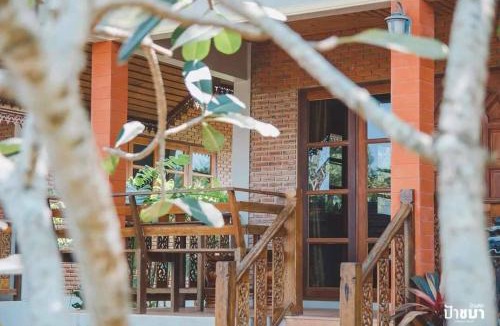Laem Sing House | บ้านพักป้าชบา ชายหาดแหลมสิงห์