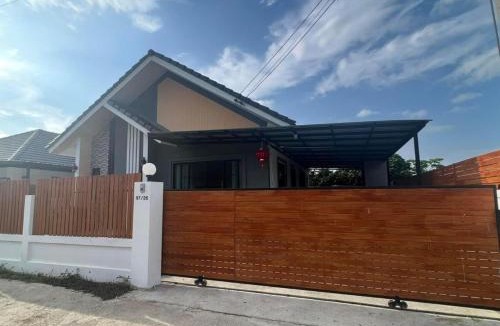 San Kamphaeng House | บ้านม่วนใจ๋สันกำแพง