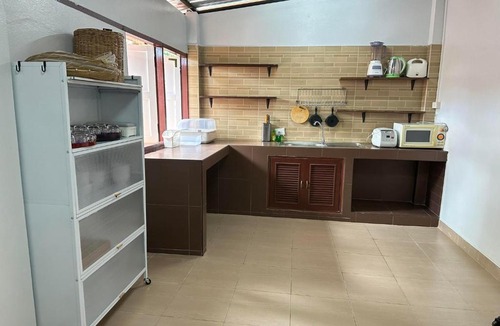Nai Muang House | บ้านยายโฮมเทล Baan yai hometel