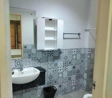 Si Sunthon Resort | บ้านเดียวหรูทั้งหลัง สำหรับพักตากอากาศ 2 ห้องนอน 2 ห้องน้ำ