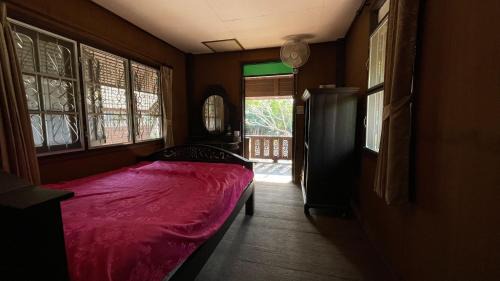 Saraphi House | ปาริฉัตร โฮมสเตย์ parichat homestay