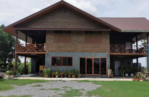 Sikhio House | รักบ้านไม้ Rak Baan Mai