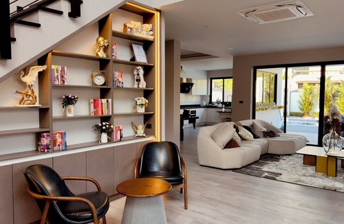 Pa Daet Villa | วิลลาพร้อมสระว่ายน้ำ 4 ห้องนอน 4 ห้องน้ำ พร้อมสิ่งอำนวยความสะดวก