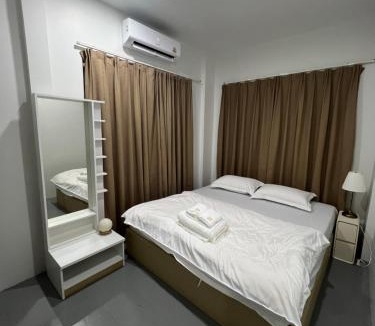 Phayao House | ห้องพักรายวันเพนกวิ้น