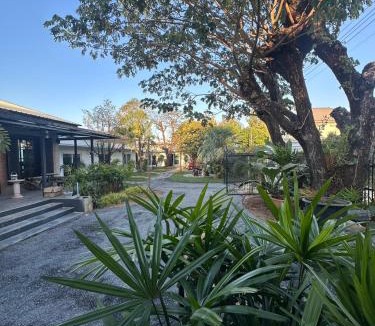 Samut Sakhon Hotel | เวลการ์เด้น101