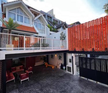 Sukhumvit Villa | 曼谷市中心素坤逸现代北欧风5卧独栋别墅
