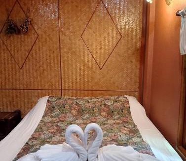 Chiang Khong Ski Chalet | 松康園民宿 PATTA Resort and Hotel โรงแรม ภัทรา รีสอร์ท PATTA Resort and Hotel