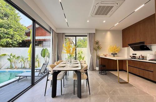 Wat Ket Villa | 泰国清迈古城长康路附近超豪华独栋花园泳池别墅 步行350米即达711 家庭度假团建旅游别墅民宿07