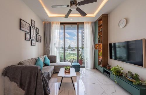 Thu Thiem Apartment | 1 large elegant bedroom in Tillia - Empire City
