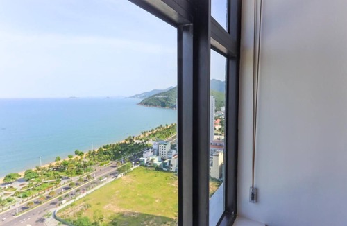 Quy Nhon Apartment | 1 minutes to the theme Sea! Family-sized condo with modern amenities