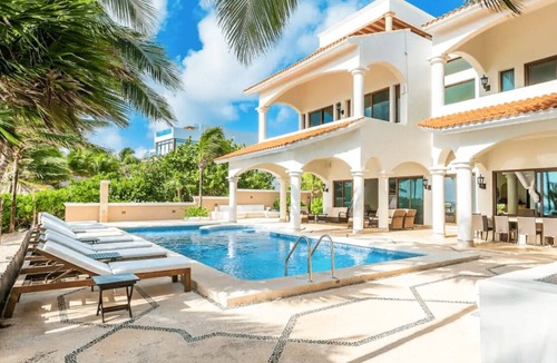 Soliman Bay House | 10-bedroom Beachfront Hacienda for 24 guests Soliman Bay