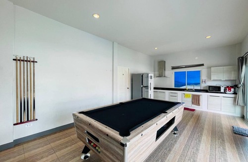 Pong Villa | 12 BR Pool Villa Near Mabprachan Lake Pattaya