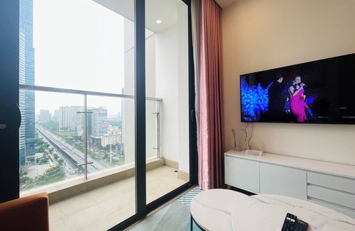 Tu Liem Condo | 1BR - Luxury Apartment, Private with balcony