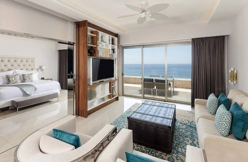 Palmilla Resort | 1BR resort unit in brilliant Cabo San Lucas with luxury spa & gym- sleeps 4