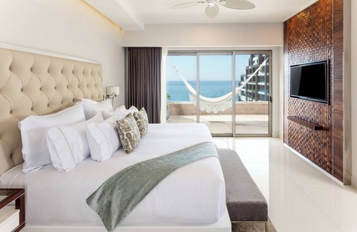 Palmilla Resort | 1BR resort unit in brilliant Cabo San Lucas with luxury spa & gym- sleeps 4