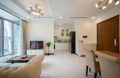 Hang Xanh Apartment | 2 Bedroom Apartment- Vinhomes Landmark 81