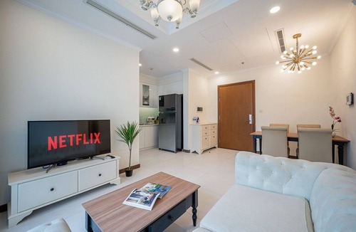Hang Xanh Apartment | 2 Bedroom Apartment- Vinhomes Landmark 81