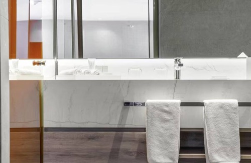 Hipodromo Hotel | 2 Terrace Suites | Mondrian Chic Design Retreat | Heart of Art District