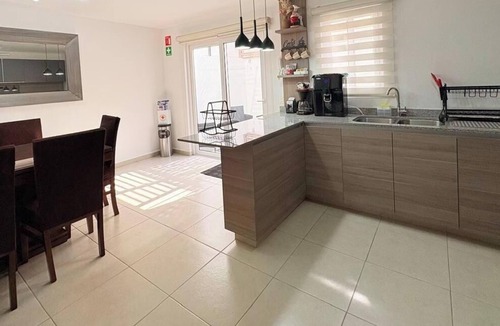 Queretaro Municipality House | 20 steps away, renovated, beautiful!