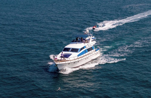 Na Chom Thian Boat Rental | 24-hour yacht charter near Pattaya Island.Calm water, privacy and tranquility