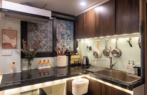 Hang Buom Apartment | 3-bedroom apartment in Old Quarter str in VietNam for family, groups