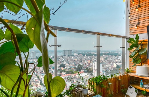 Ngoc Khanh Apartment | 3-Bedroom Apartment moments away from Hanoi's top attractions