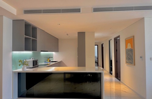 Phuong 1 Apartment | 3-bedroom apartment in amazing Hồ Chí Minh City with AC and Pool &Gym