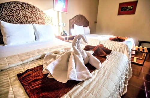Centro Hotel | 3 Units Double Beds | Pool | Centro Mérida Near Parque Santa Lucia