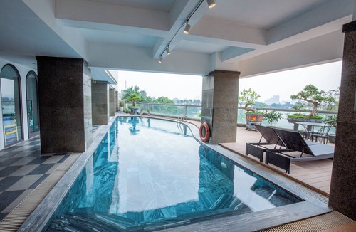 Ba Dinh Apartment | 3BR Lake View Apt - Central Hanoi - Family Friendly