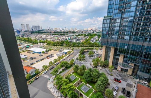 Hang Xanh Apartment | 4 Bedroom Apartment for Rent at Vinhomes Central Park