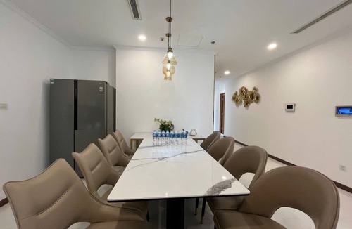 Hang Xanh Apartment | 4 Bedroom Apartment for Rent at Vinhomes Central Park