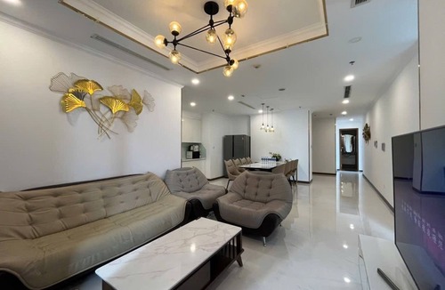 Hang Xanh Apartment | 4 Bedroom Apartment for Rent at Vinhomes Central Park